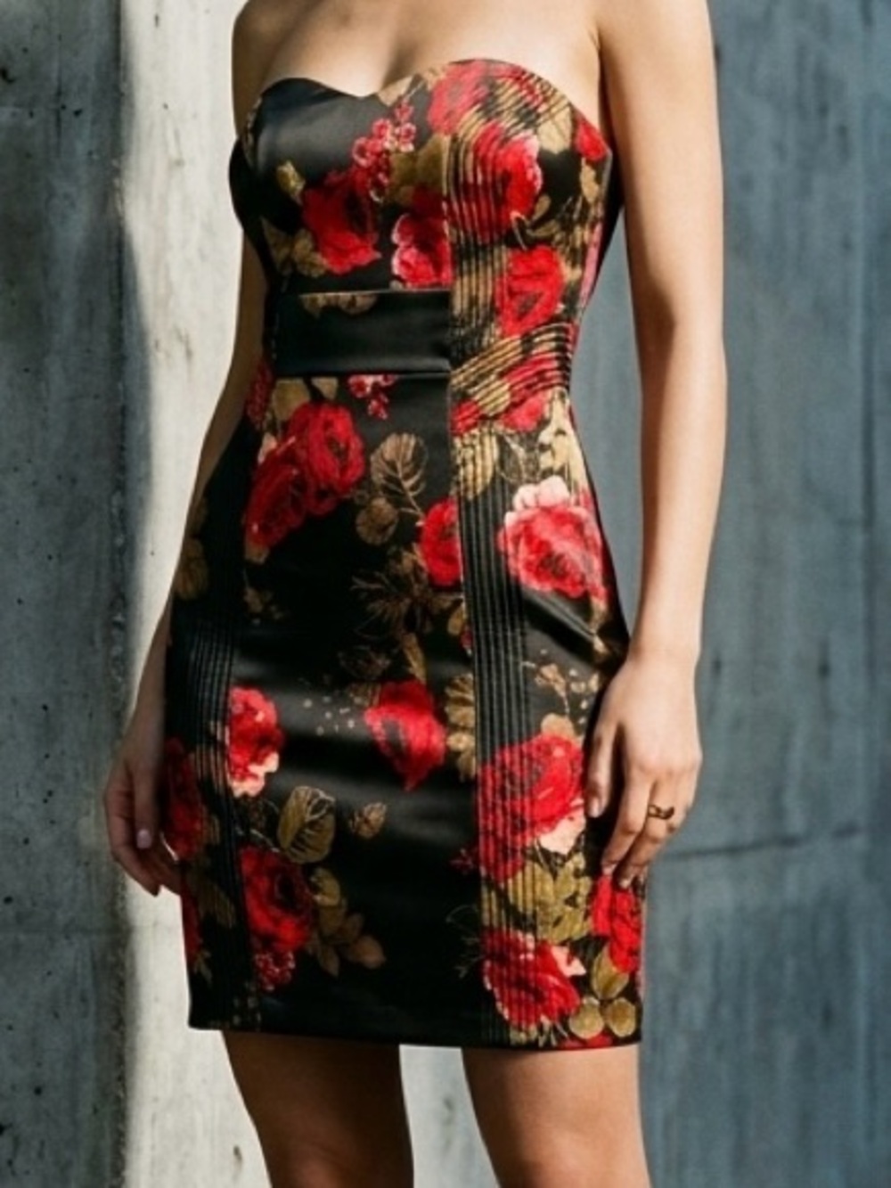 GUESS Sweetheart Satin Rose Strapless Bodycon Mini Dress Black Floral Stretch 6
